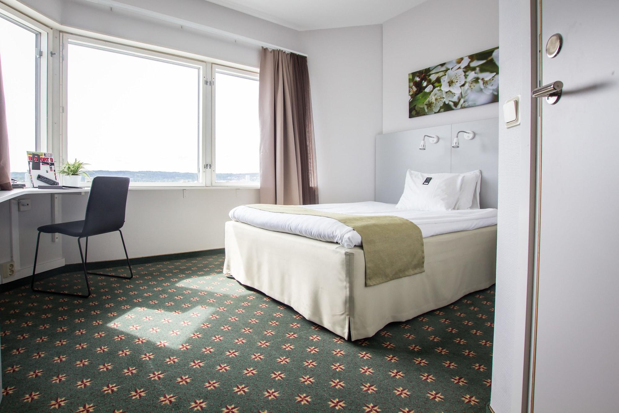 First Hotel Joenkoeping Экстерьер фото