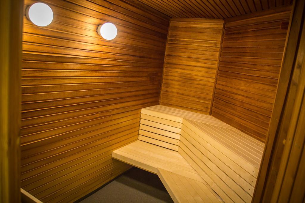 First Hotel Joenkoeping Экстерьер фото