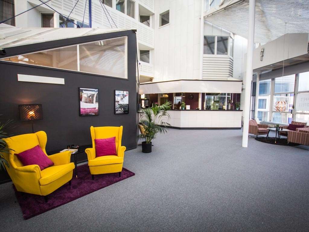 First Hotel Joenkoeping Экстерьер фото