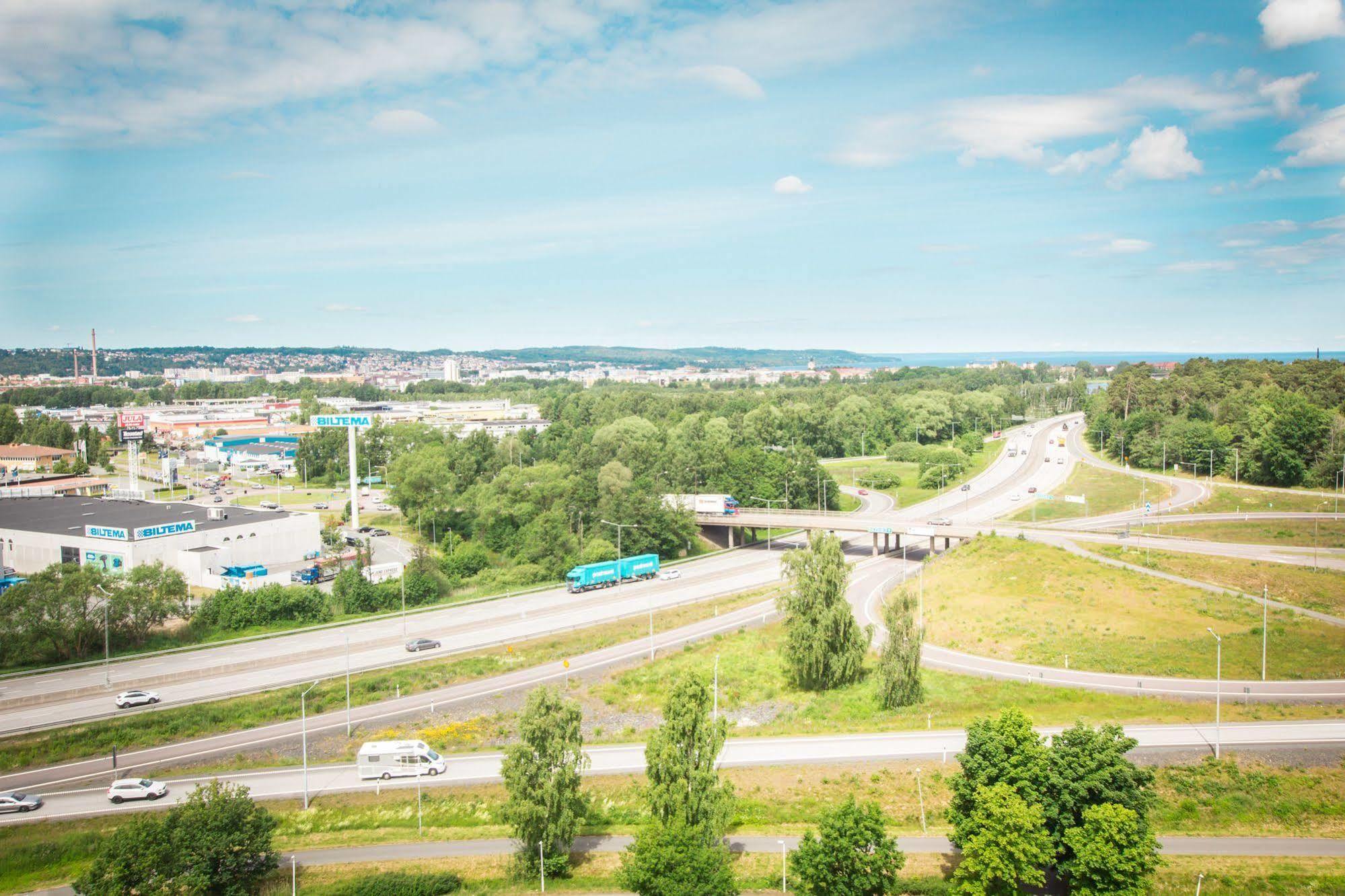First Hotel Joenkoeping Экстерьер фото